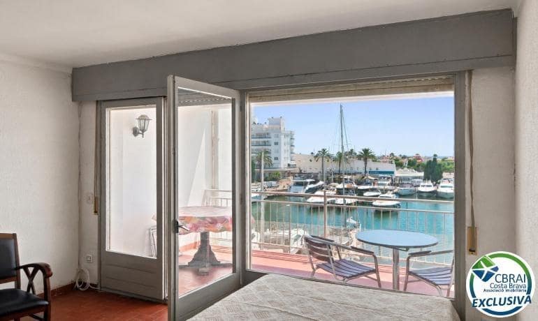 Apartamento de 1 habitación en Empuriabrava en venta - 135.000 € (Ref: 10022472)