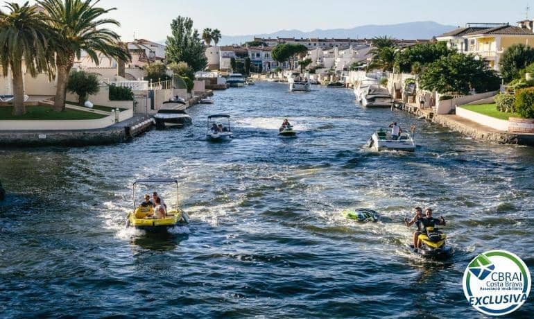 Apartamento de 1 habitación en Empuriabrava en venta - 135.000 € (Ref: 10022472)