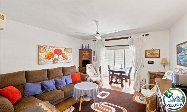 1 sovrum Lägenhet till salu i Empuriabrava - 135 000 € (Ref: 10024136)