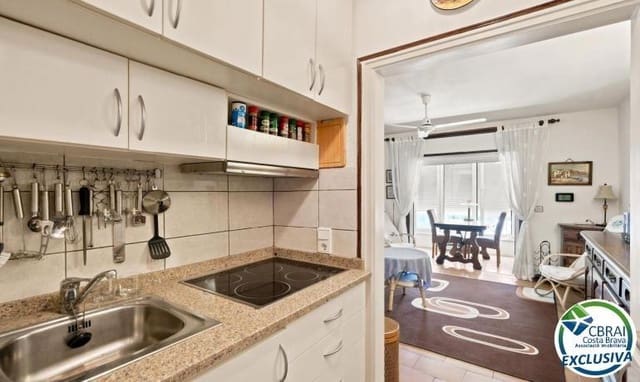 1 chambre Appartement à vendre à Empuriabrava, Castelló d'Empúries - 135 000 € (Ref: 10024136)