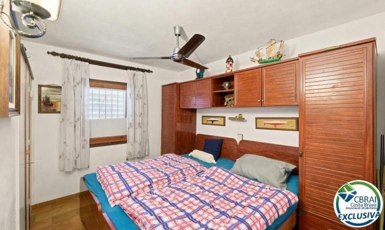 1 sovrum Lägenhet till salu i Empuriabrava - 135 000 € (Ref: 10024136)
