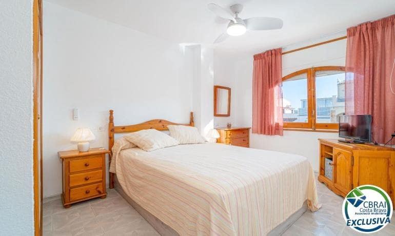 2 chambre Appartement à vendre à Empuriabrava avec garage - 265 000 € (Ref: 10035360)