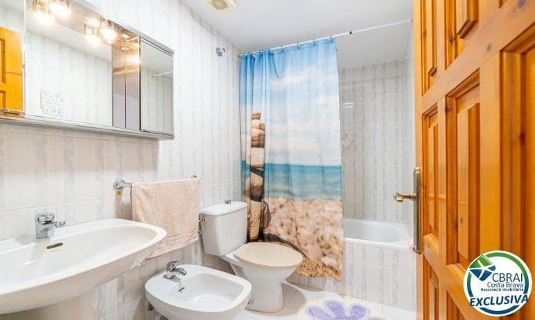 2 chambre Appartement à vendre à Empuriabrava avec garage - 265 000 € (Ref: 10035360)