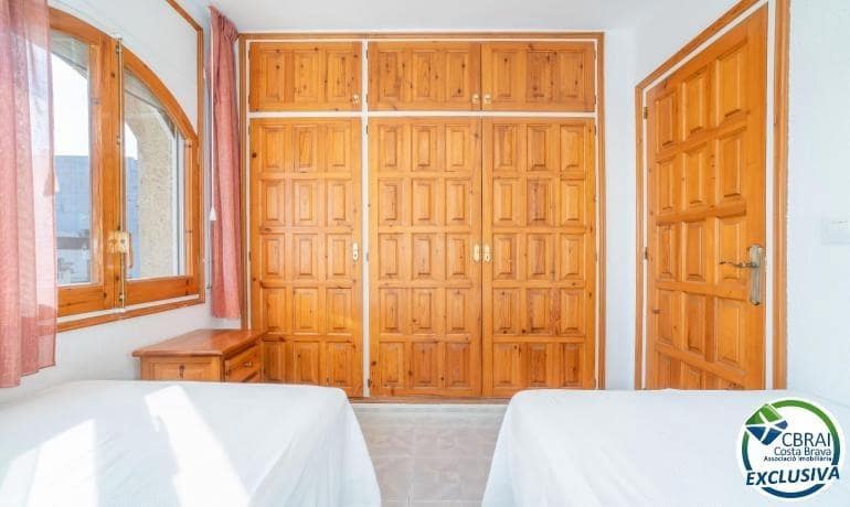 2 chambre Appartement à vendre à Empuriabrava avec garage - 265 000 € (Ref: 10035360)