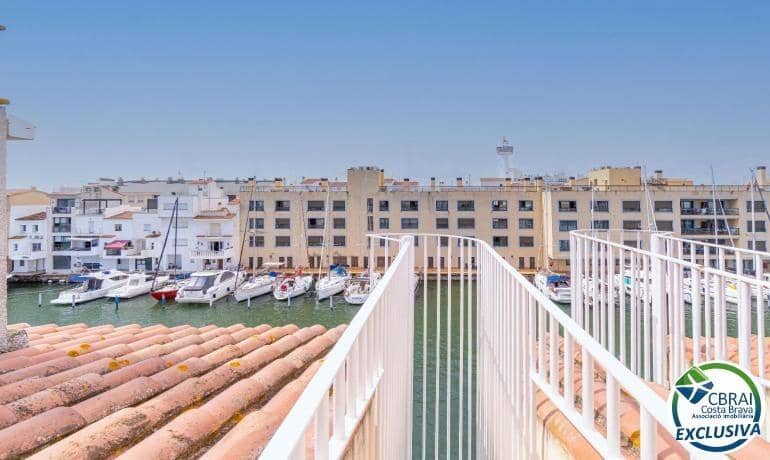 2 chambre Appartement à vendre à Empuriabrava avec garage - 265 000 € (Ref: 10035360)