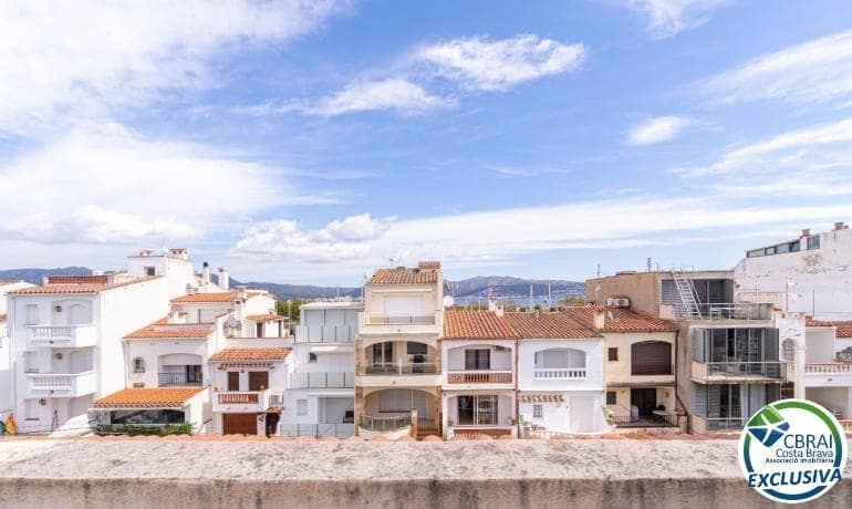2 chambre Appartement à vendre à Empuriabrava avec garage - 265 000 € (Ref: 10035360)