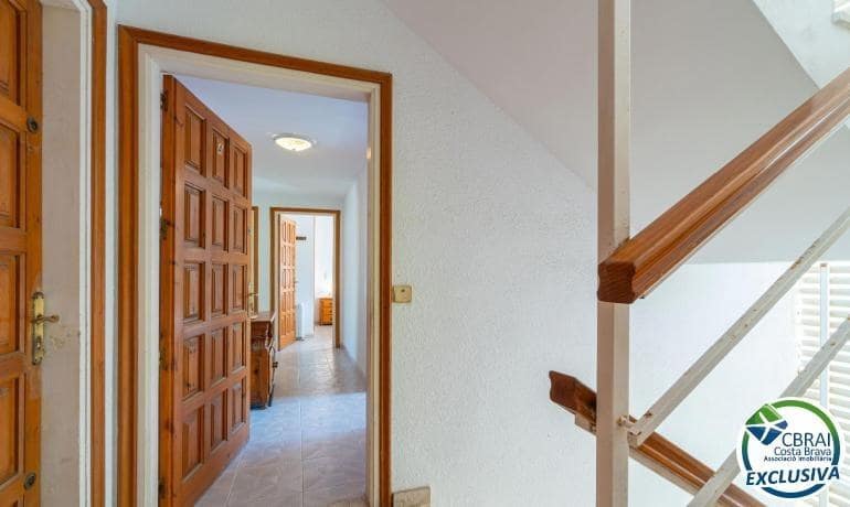 2 chambre Appartement à vendre à Empuriabrava avec garage - 265 000 € (Ref: 10035360)