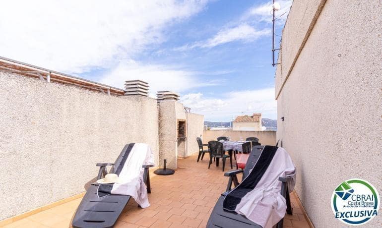 2 chambre Appartement à vendre à Empuriabrava avec garage - 265 000 € (Ref: 10035360)