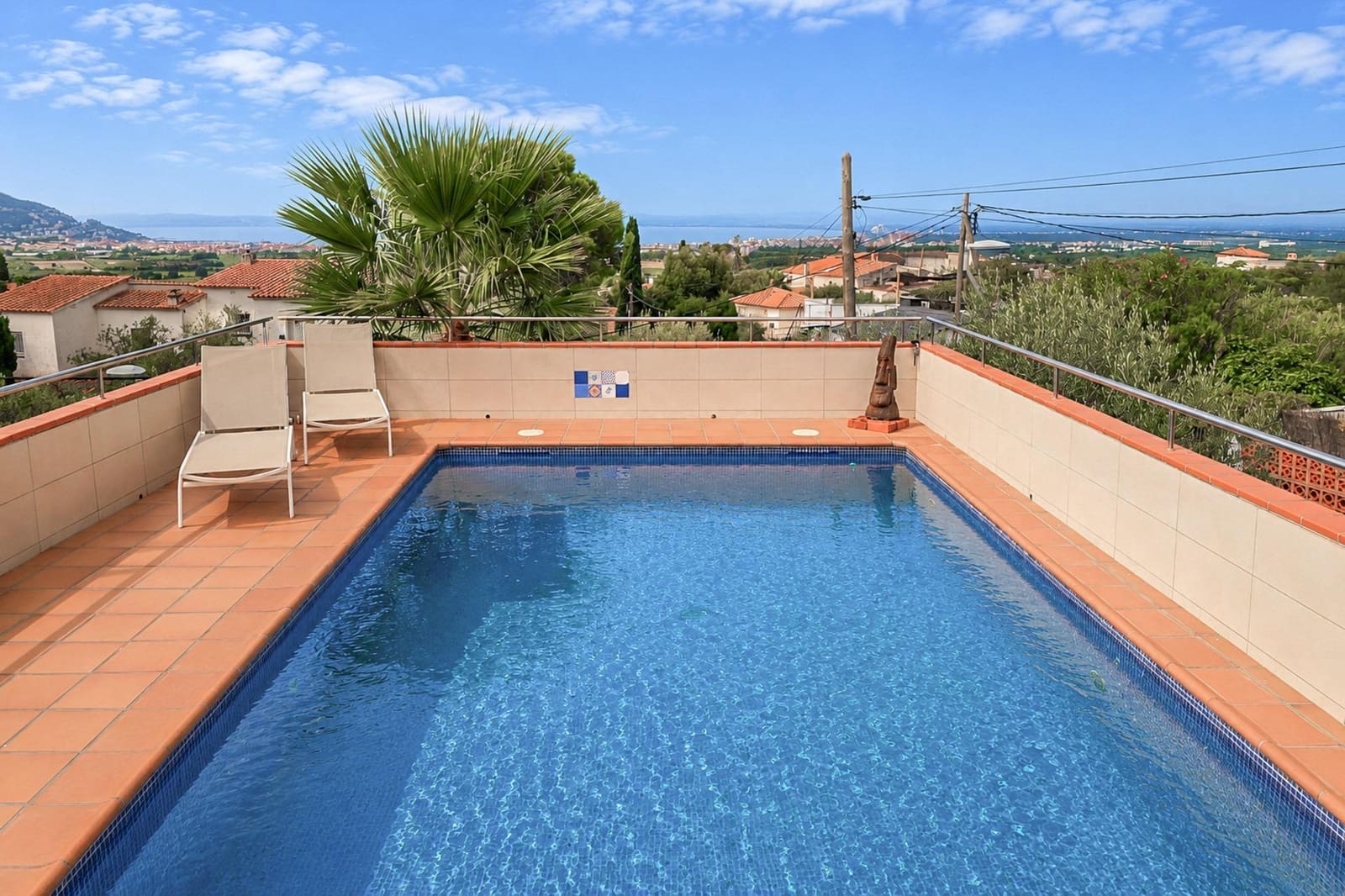 Apartamento de 4 habitaciones en Roses en venta con piscina garaje - 890.000 € (Ref: 10041106)