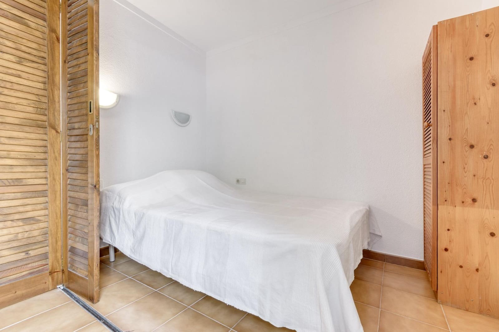 Apartamento de 4 habitaciones en Roses en venta con piscina garaje - 890.000 € (Ref: 10041106)