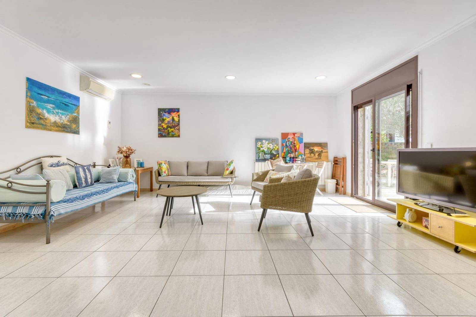 Apartamento de 4 habitaciones en Roses en venta con piscina garaje - 890.000 € (Ref: 10041106)