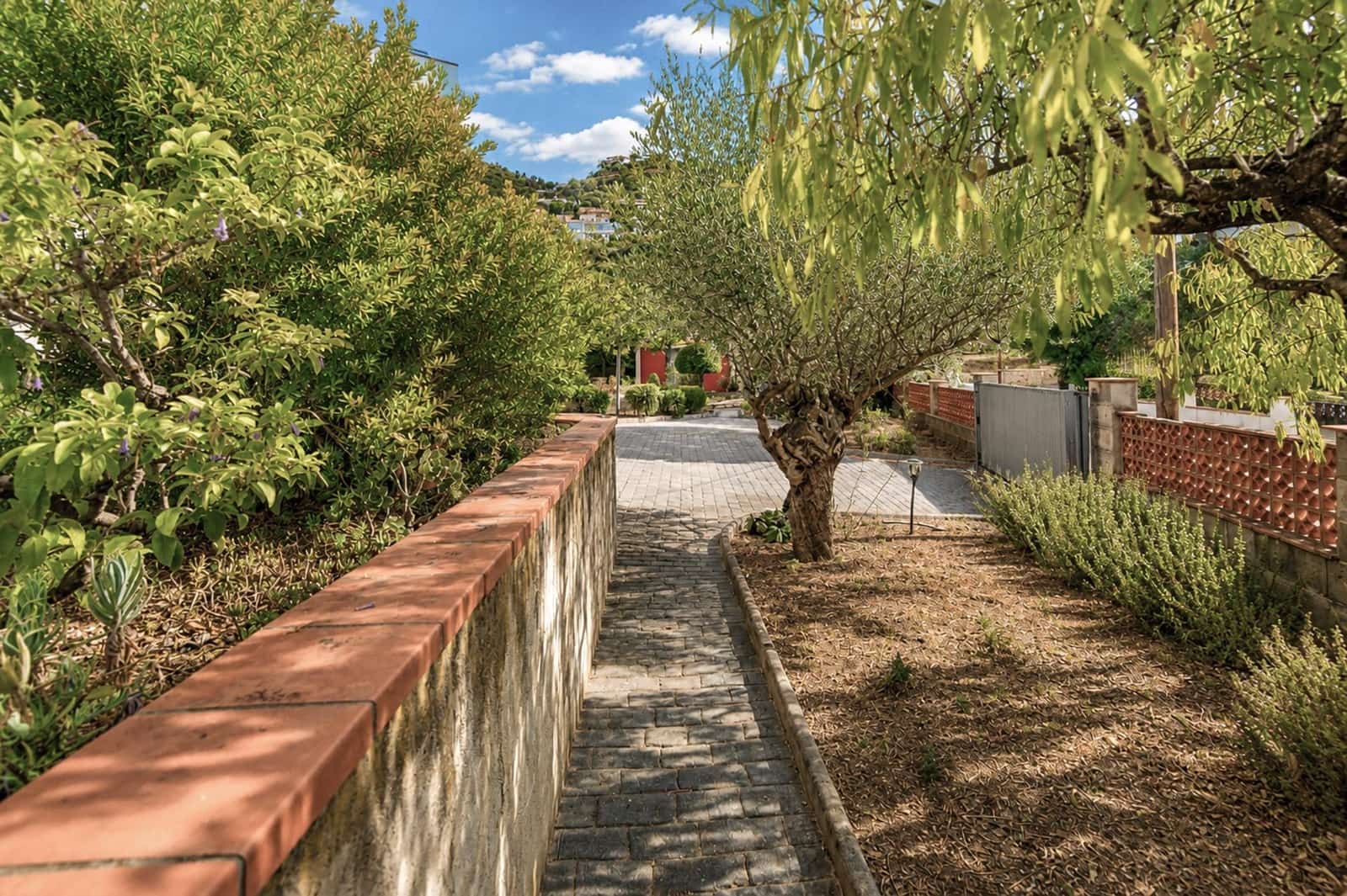 Apartamento de 4 habitaciones en Roses en venta con piscina garaje - 890.000 € (Ref: 10041106)