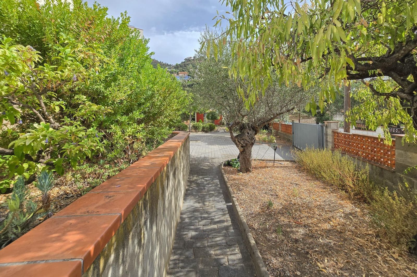 Apartamento de 4 habitaciones en Roses en venta con piscina garaje - 890.000 € (Ref: 10041106)