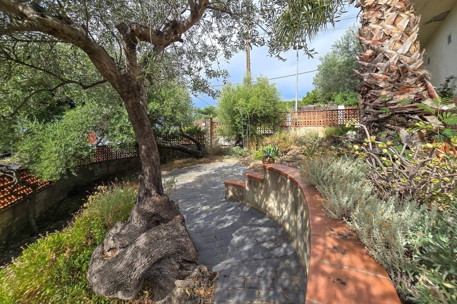 Apartamento de 4 habitaciones en Roses en venta con piscina garaje - 890.000 € (Ref: 10041106)