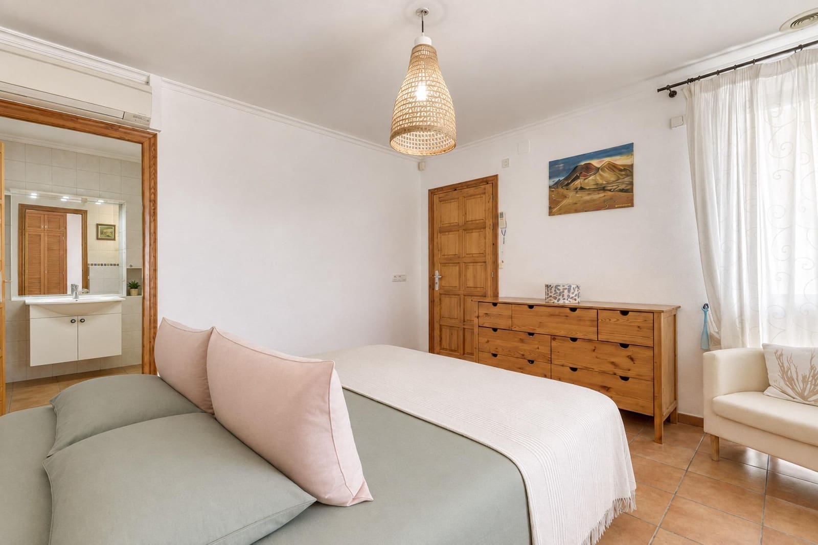 Apartamento de 4 habitaciones en Roses en venta con piscina garaje - 890.000 € (Ref: 10041106)