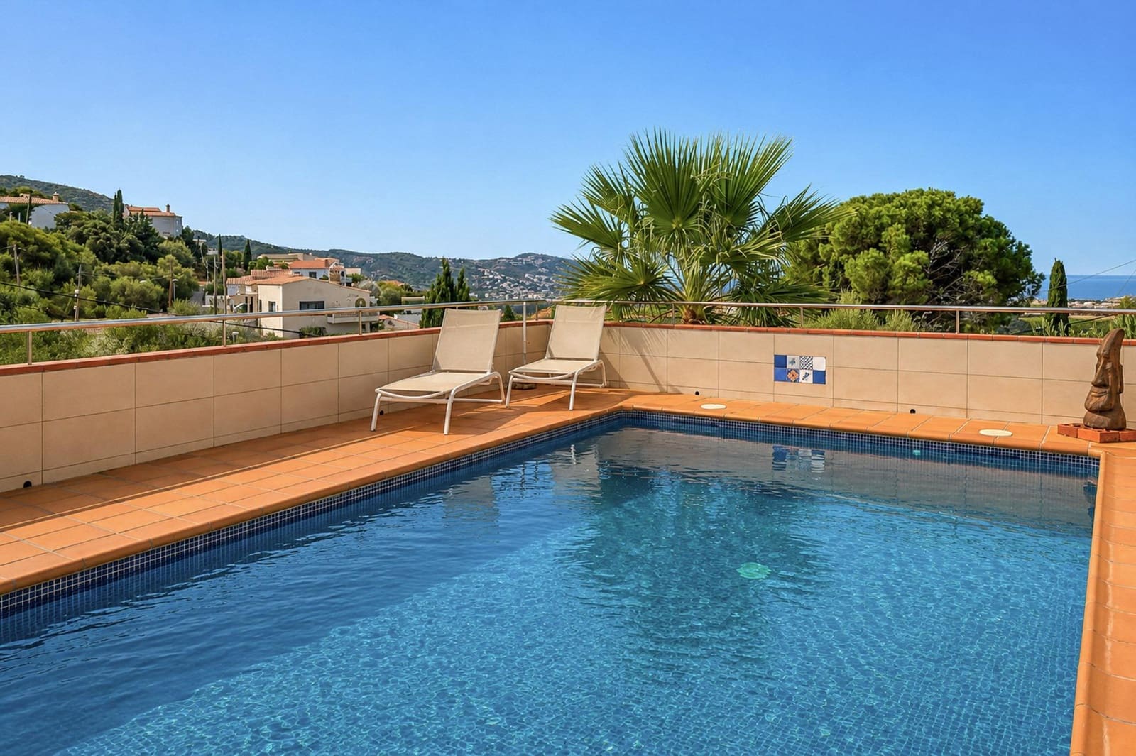 Apartamento de 4 habitaciones en Roses en venta con piscina garaje - 890.000 € (Ref: 10041106)