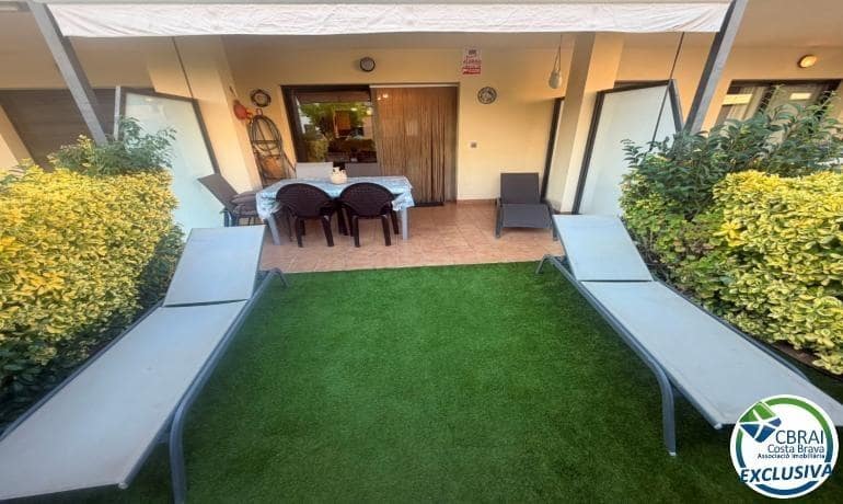 2 sovrum Lägenhet till salu i Roses med pool - 475 000 € (Ref: 10041107)