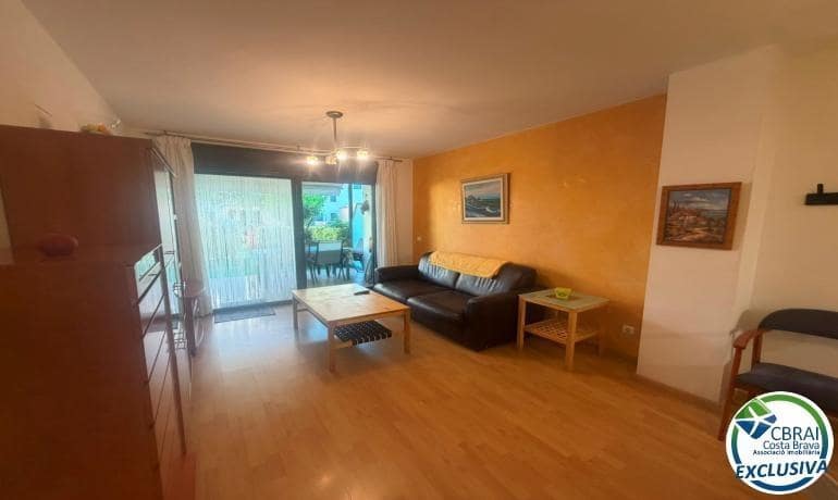 2 sovrum Lägenhet till salu i Roses med pool - 475 000 € (Ref: 10041107)