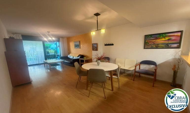 2 sovrum Lägenhet till salu i Roses med pool - 475 000 € (Ref: 10041107)