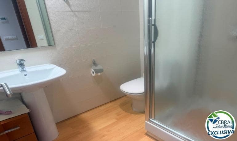 2 sovrum Lägenhet till salu i Roses med pool - 475 000 € (Ref: 10041107)