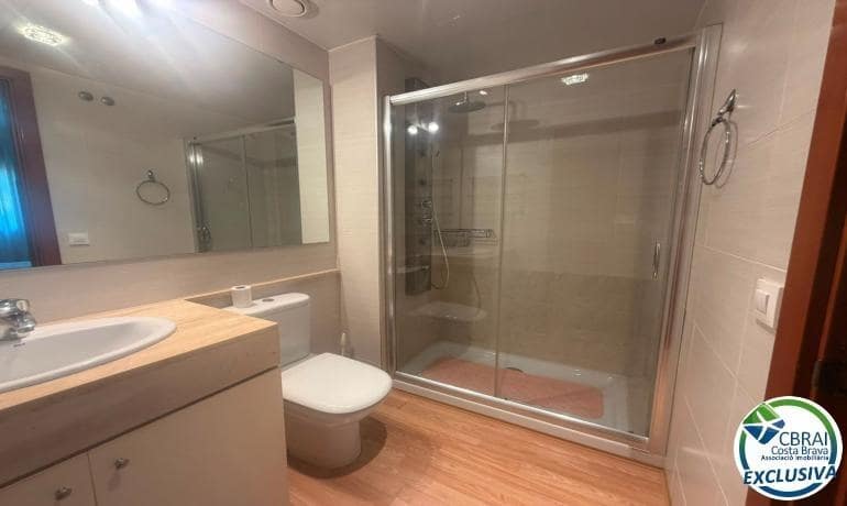 2 sovrum Lägenhet till salu i Roses med pool - 475 000 € (Ref: 10041107)