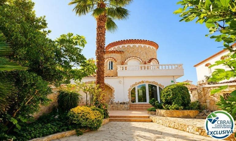 3 sovrum Villa till salu i Empuriabrava med garage - 795 000 € (Ref: 10041108)