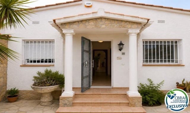 3 sovrum Villa till salu i Empuriabrava, Castelló d'Empúries med garage - 795 000 € (Ref: 10041108)