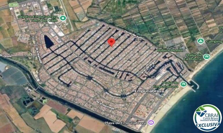 3 sovrum Villa till salu i Empuriabrava med garage - 795 000 € (Ref: 10041108)