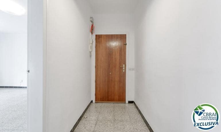 3 bedroom Apartment for sale in Roses - € 185,500 (Ref: 10044806)