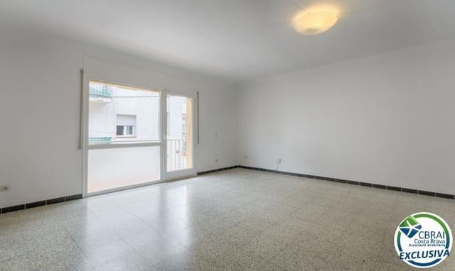 3 bedroom Apartment for sale in Roses - € 185,500 (Ref: 10044806)