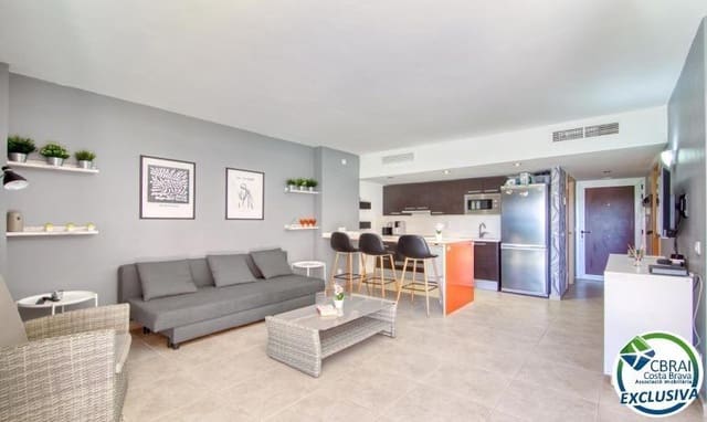 2 bedroom Apartment for sale in Santa Margarida, Roses with pool garage - € 235,000 (Ref: 10044808)
