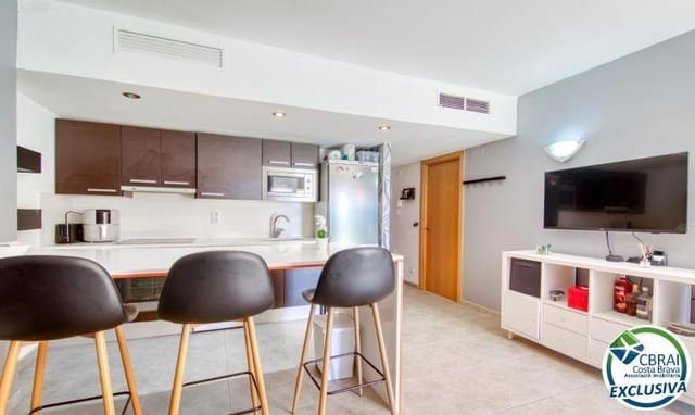 2 bedroom Apartment for sale in Santa Margarida, Roses with pool garage - € 235,000 (Ref: 10044808)