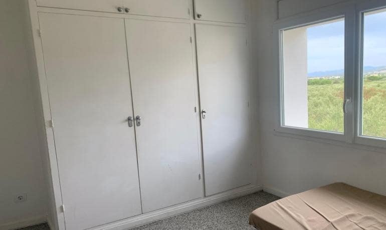 2 bedroom Apartment for sale in Roses with pool - € 185,000 (Ref: 10044809)