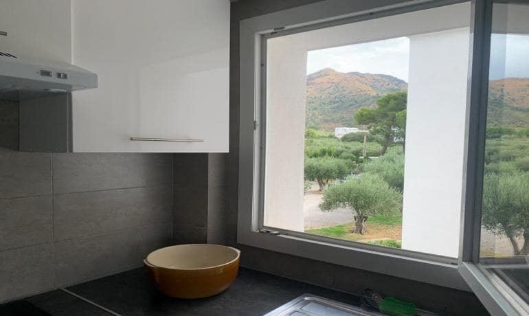 2 bedroom Apartment for sale in Roses with pool - € 185,000 (Ref: 10044809)