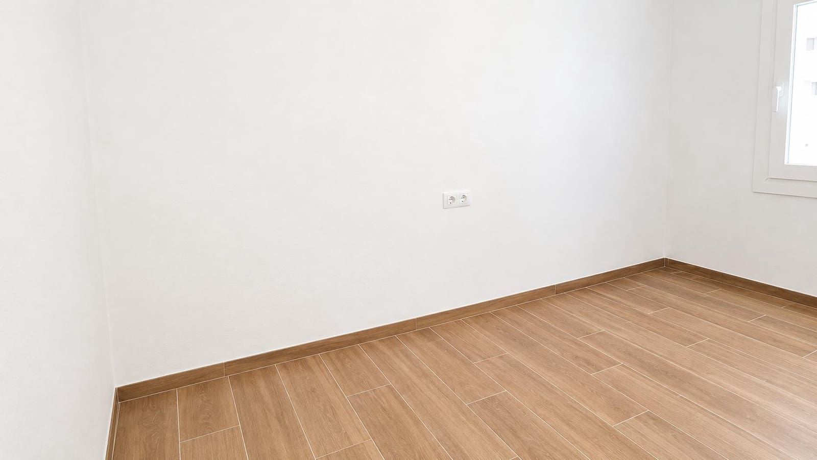 2 sovrum Lägenhet till salu i Roses - 179 000 € (Ref: 10047305)