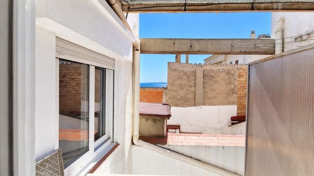 2 sovrum Lägenhet till salu i Roses - 179 000 € (Ref: 10047305)