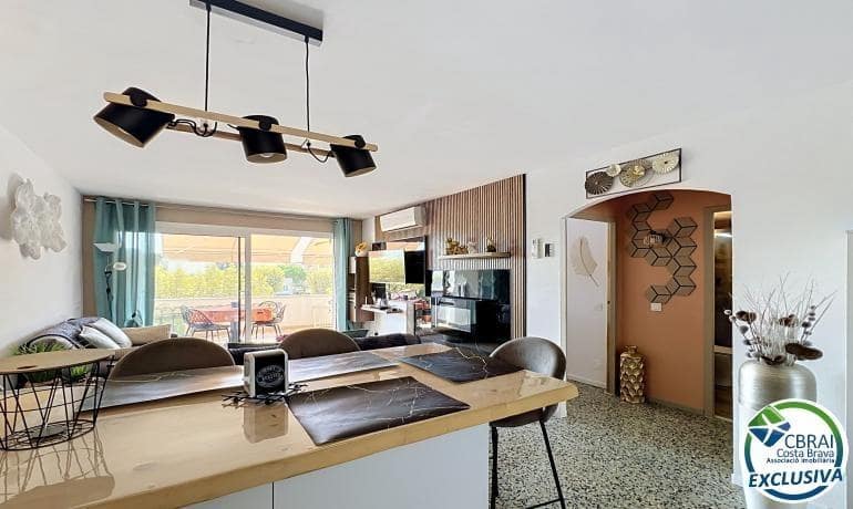 2 sovrum Lägenhet till salu i Empuriabrava - 219 000 € (Ref: 10050304)