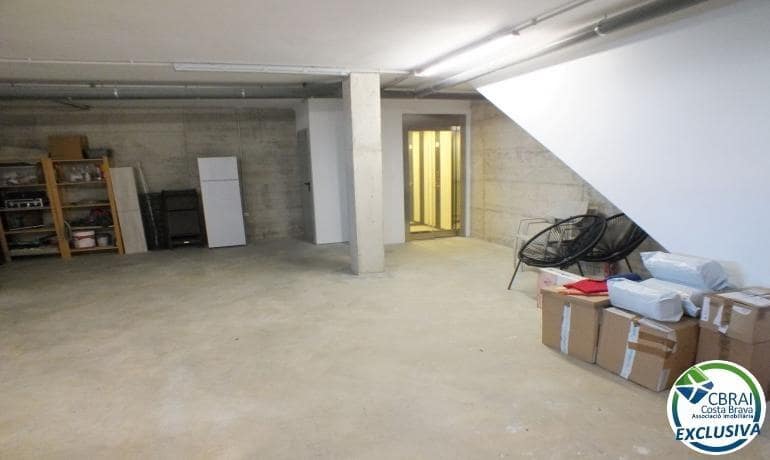 3 slaapkamer Villa te koop in Roses met zwembad garage - € 1.499.000 (Ref: 10055275)