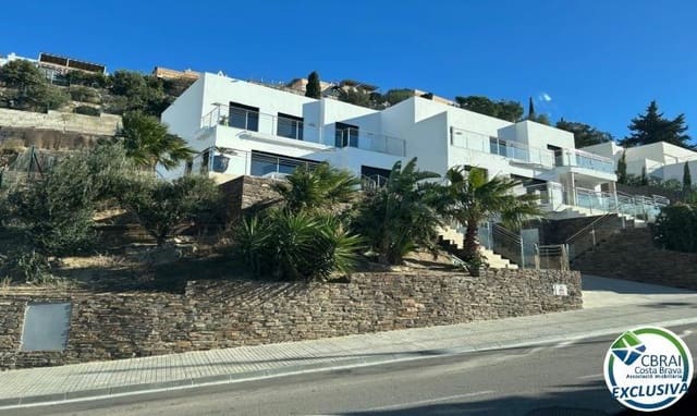 3 slaapkamer Villa te koop in Roses met zwembad garage - € 1.499.000 (Ref: 10055275)