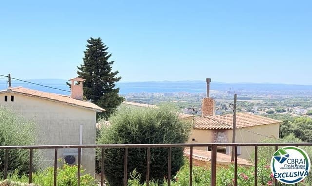 2 slaapkamer Villa te koop in Roses - € 179.000 (Ref: 10059465)