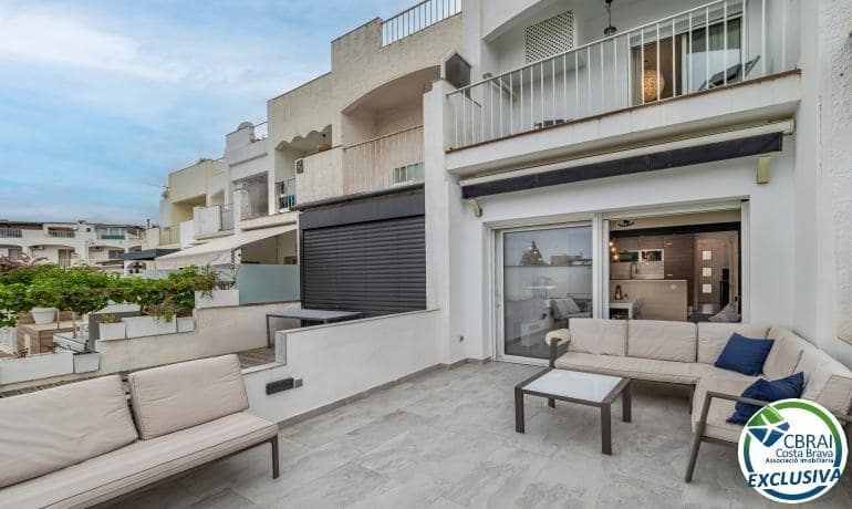 3 bedroom Townhouse for sale in Empuriabrava with pool garage - € 449,000 (Ref: 10070925)