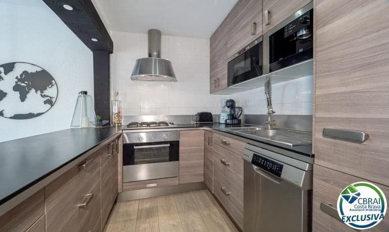 3 bedroom Townhouse for sale in Empuriabrava with pool garage - € 449,000 (Ref: 10070925)