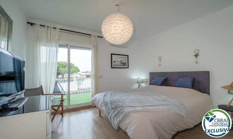 3 bedroom Townhouse for sale in Empuriabrava with pool garage - € 449,000 (Ref: 10070925)