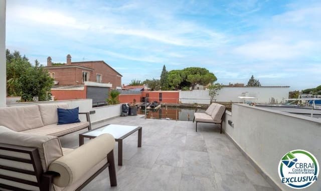 3 Zimmer Haus zu verkaufen in Empuriabrava, Castelló d'Empúries mit Pool Garage - 449.000 € (Ref: 10070925)
