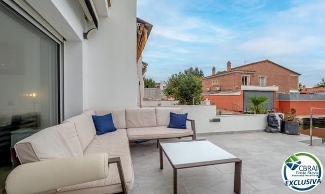 3 Zimmer Haus zu verkaufen in Empuriabrava, Castelló d'Empúries mit Pool Garage - 449.000 € (Ref: 10070925)
