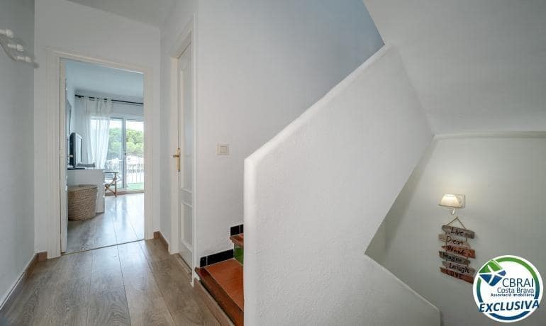 3 bedroom Townhouse for sale in Empuriabrava with pool garage - € 449,000 (Ref: 10070925)