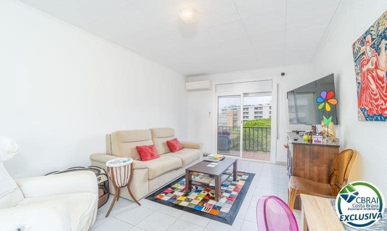 2 soverom Leilighet til salgs i Roses med garasje - € 215 000 (Ref: 10075636)
