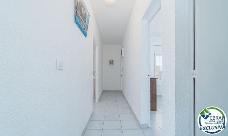 2 soverom Leilighet til salgs i Roses med garasje - € 215 000 (Ref: 10075636)