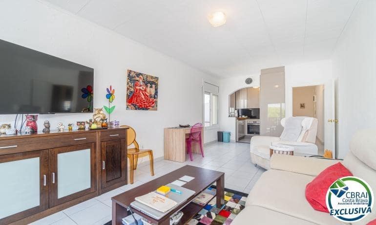 2 soverom Leilighet til salgs i Roses med garasje - € 215 000 (Ref: 10075636)