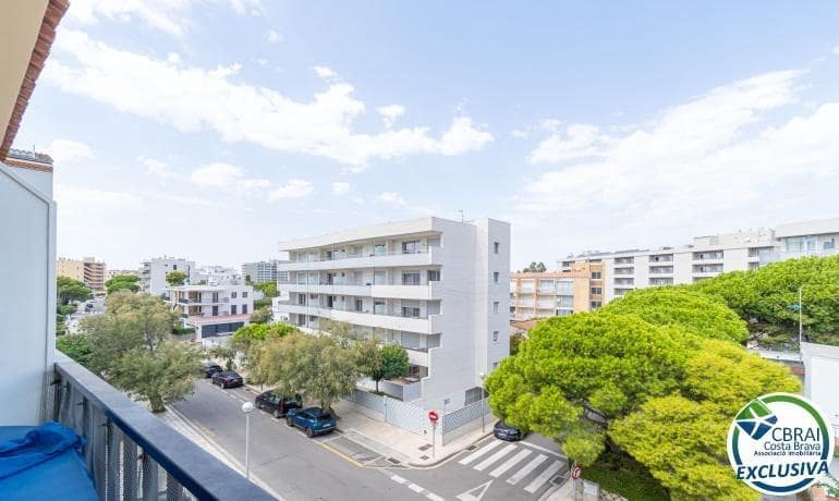 2 soverom Leilighet til salgs i Roses med garasje - € 215 000 (Ref: 10075636)